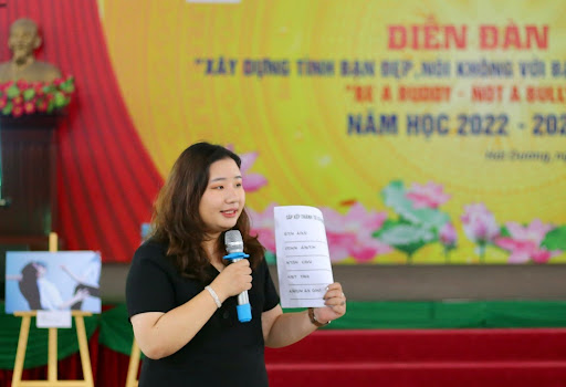 Diễn đàn “Xây dựng tình bạn đẹp - Nói không với bạo lực học đường”  năm học 2022-2023 tại THPT Chuyên Nguyễn Trãi